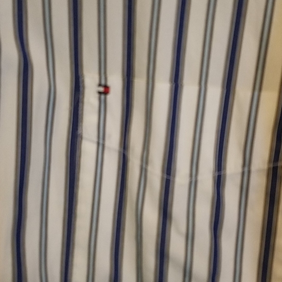 Tommy Hilfiger mens shirt - Picture 2 of 6